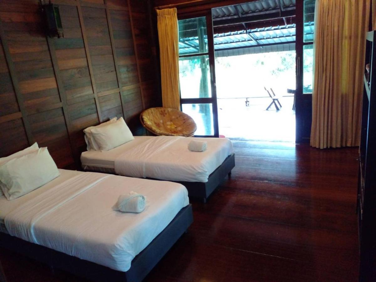 Baansuanleelawadee Resort Amphawa Eksteriør billede