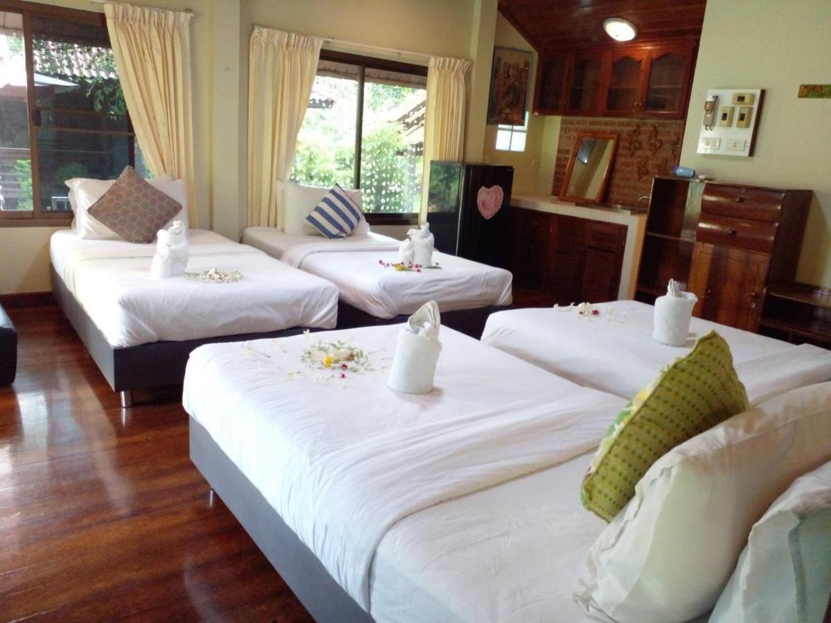 Baansuanleelawadee Resort Amphawa Eksteriør billede