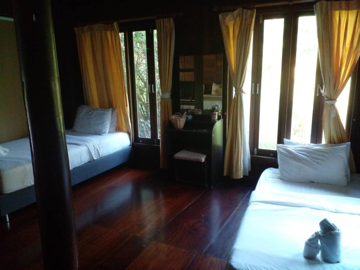 Baansuanleelawadee Resort Amphawa Eksteriør billede
