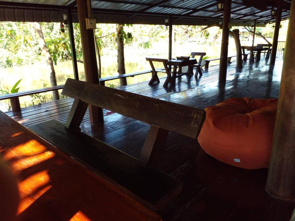Baansuanleelawadee Resort Amphawa Eksteriør billede