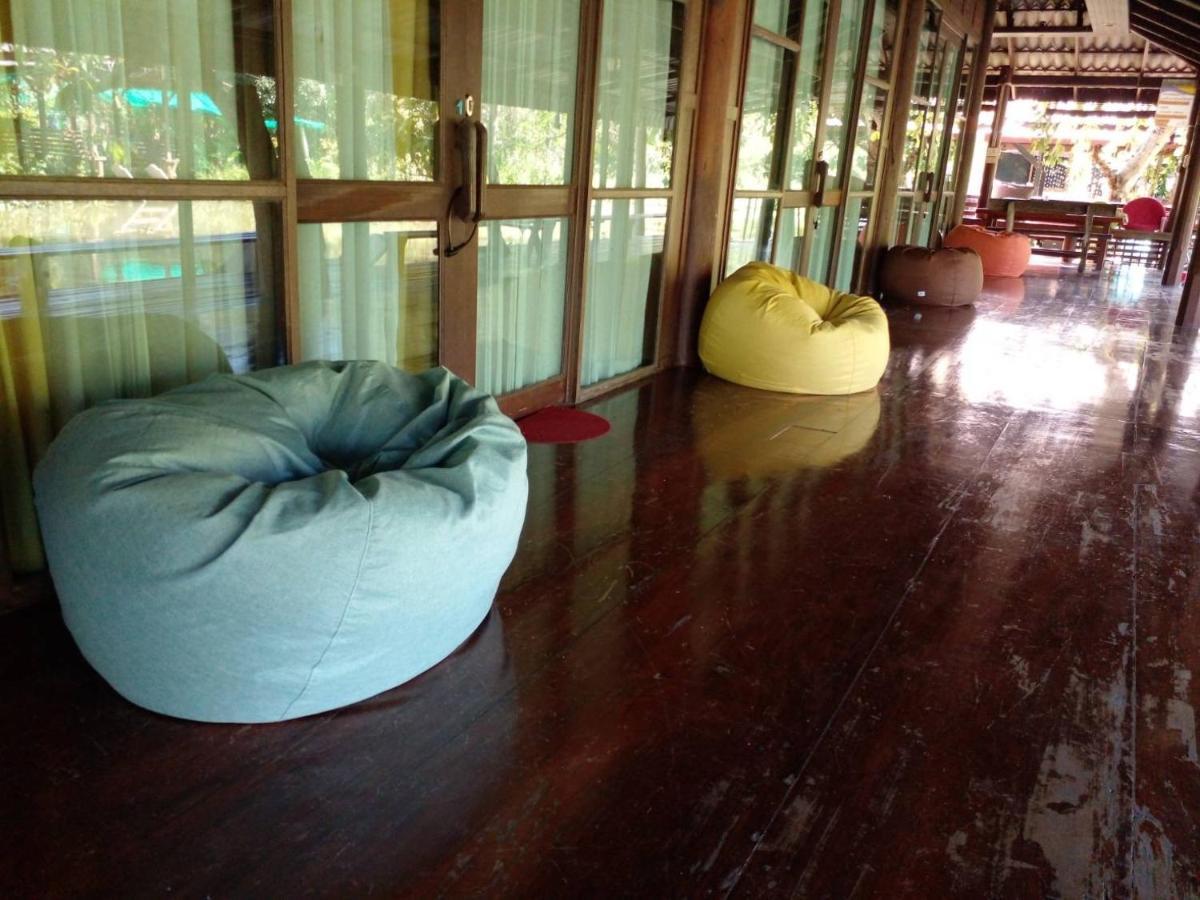 Baansuanleelawadee Resort Amphawa Eksteriør billede
