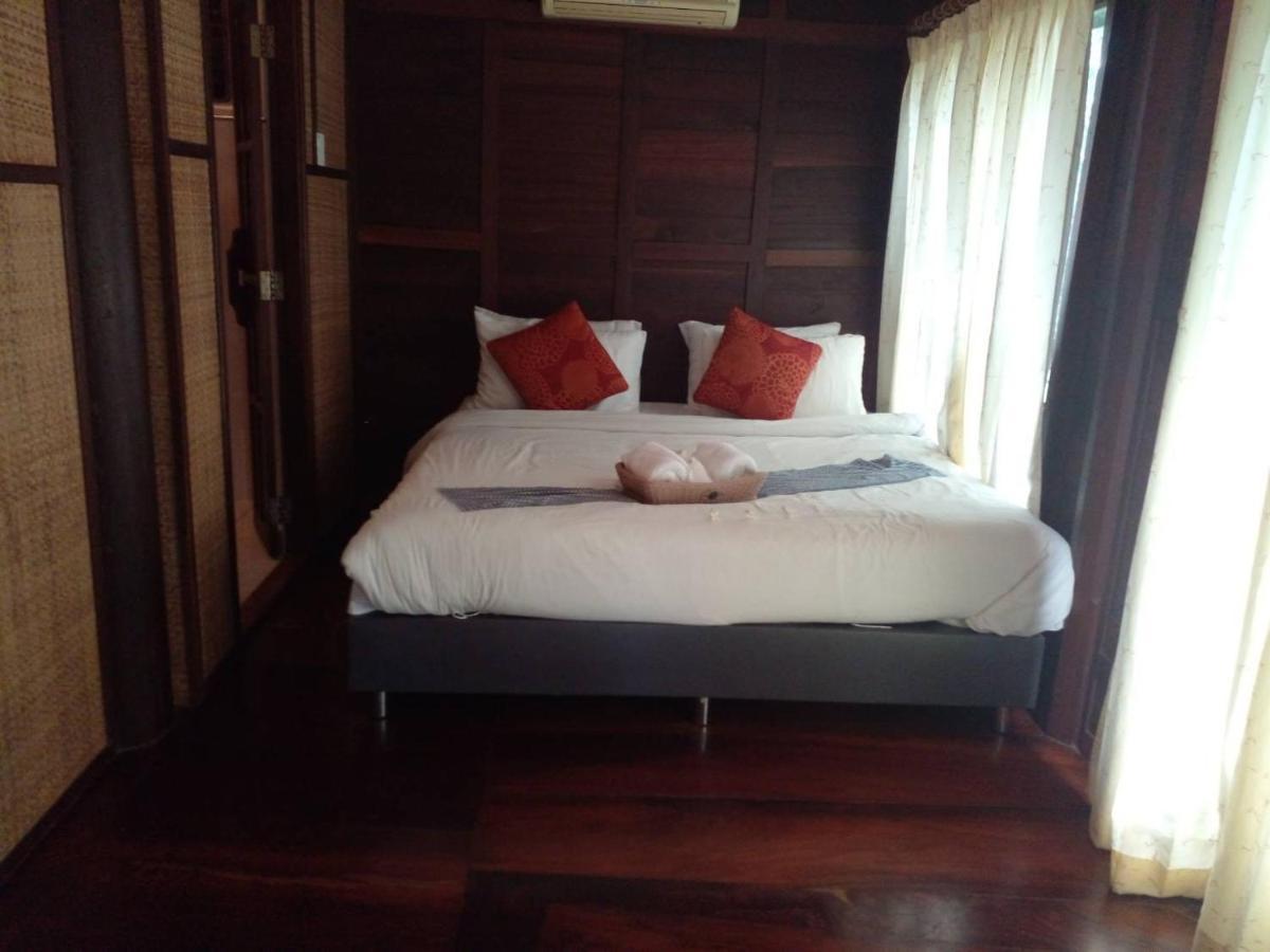 Baansuanleelawadee Resort Amphawa Eksteriør billede