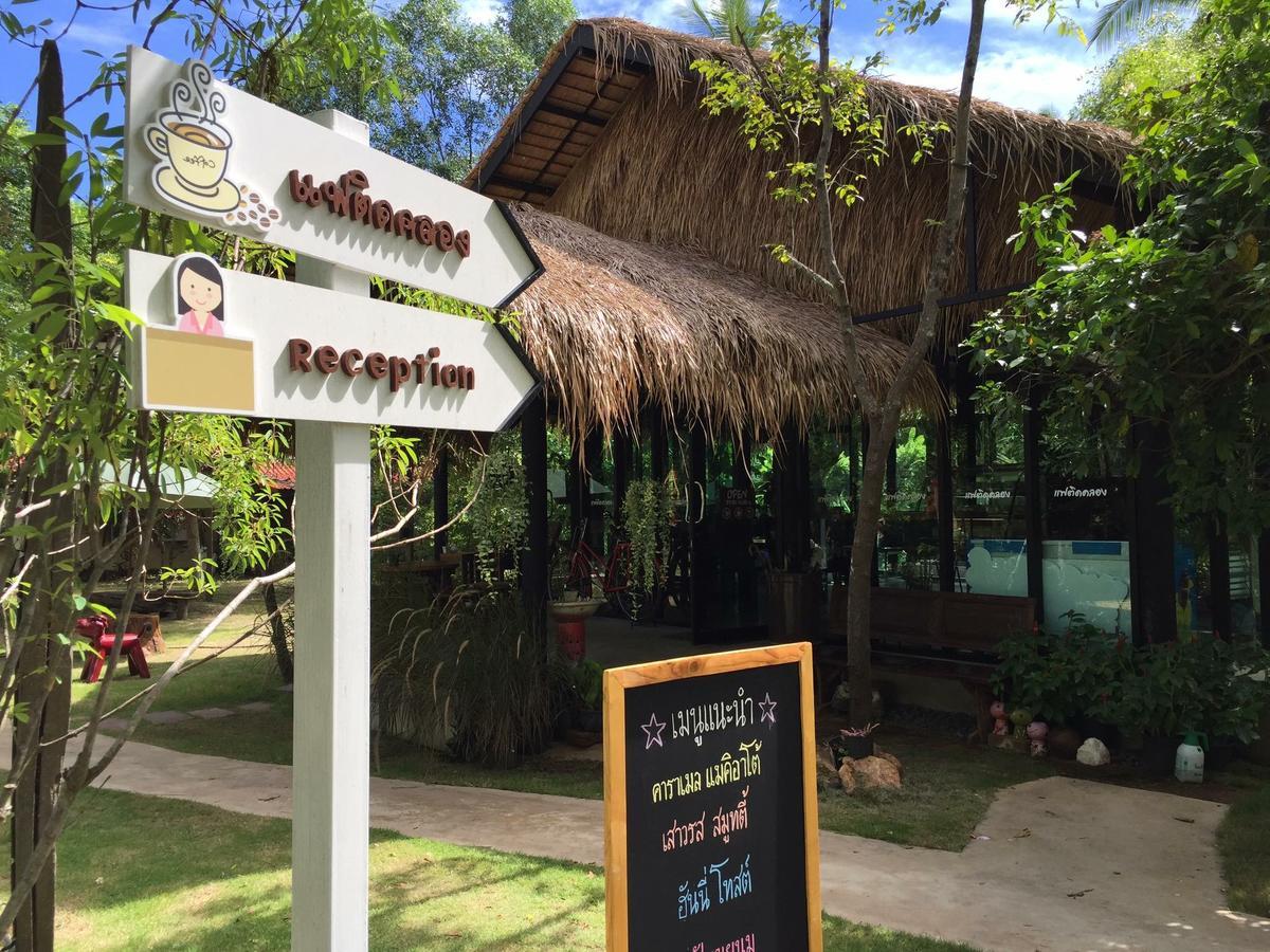 Baansuanleelawadee Resort Amphawa Eksteriør billede