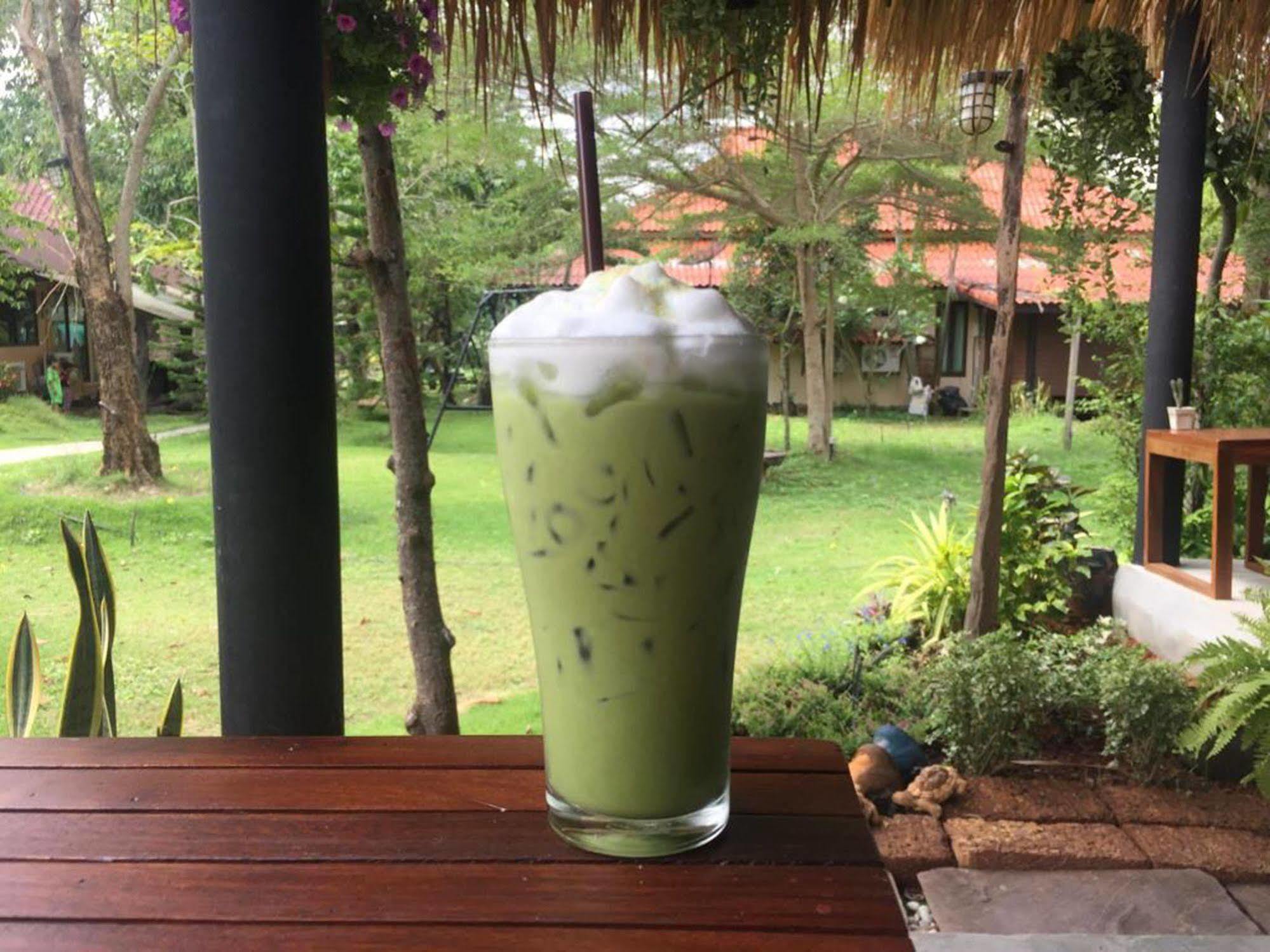 Baansuanleelawadee Resort Amphawa Eksteriør billede